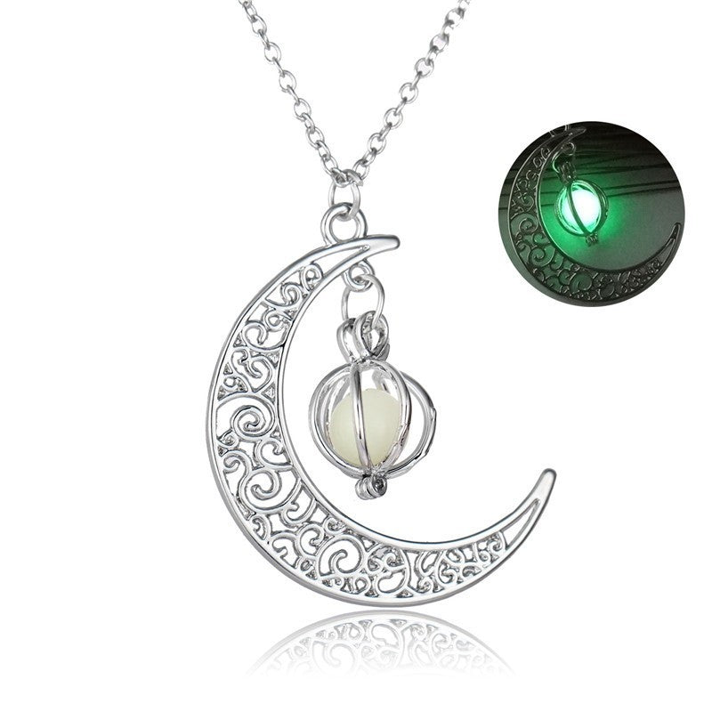 Fashion Moon Necklace