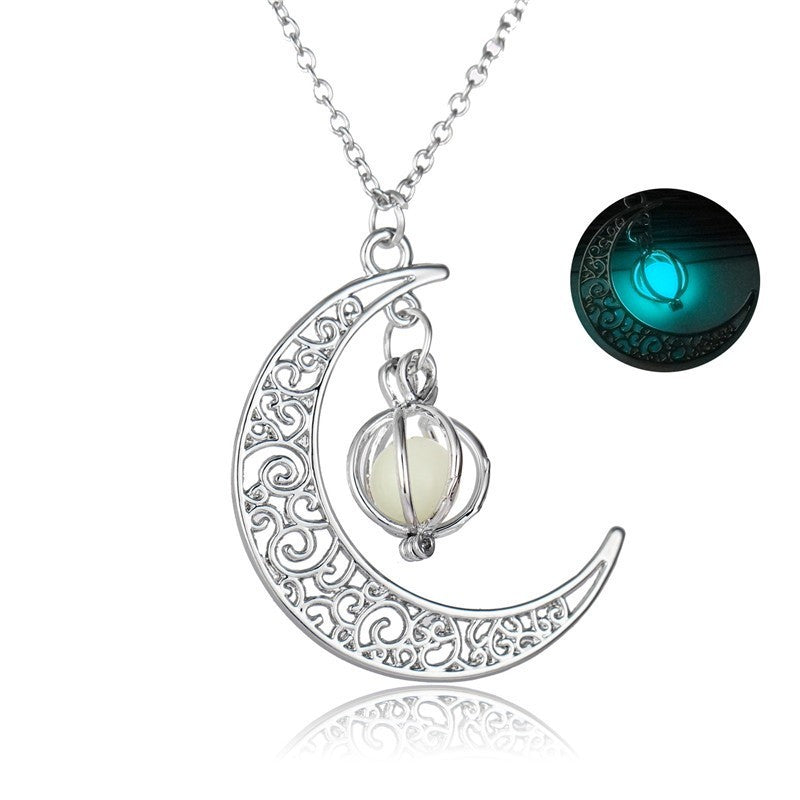 Fashion Moon Necklace
