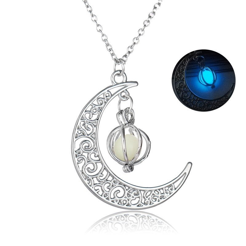 Fashion Moon Necklace