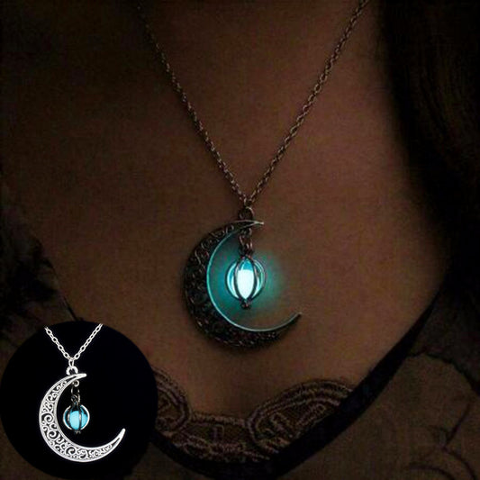 Fashion Moon Necklace